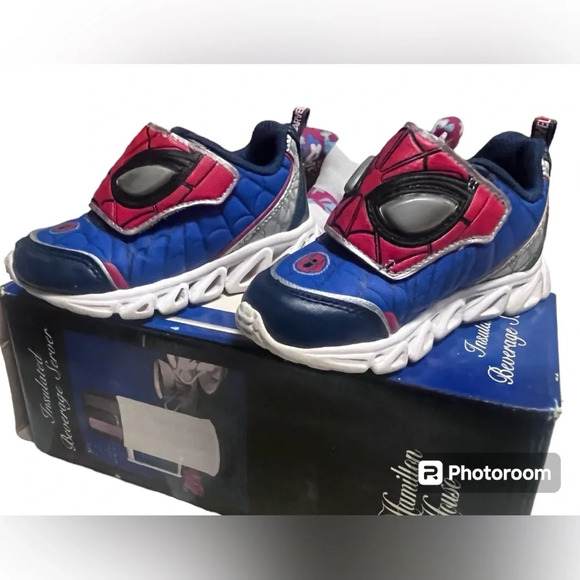Marvel Other - Marvel Spiderman Light Up Shoes